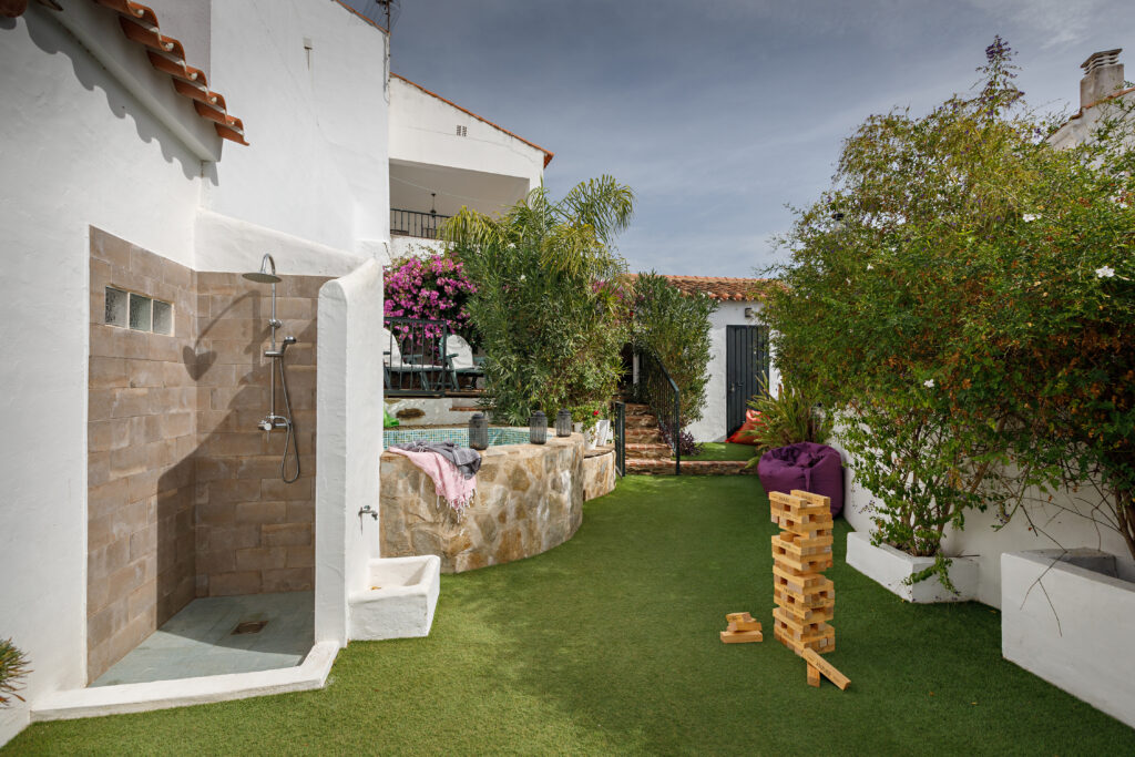 Terrace shower and jenga at Casa Verde, Andalucia